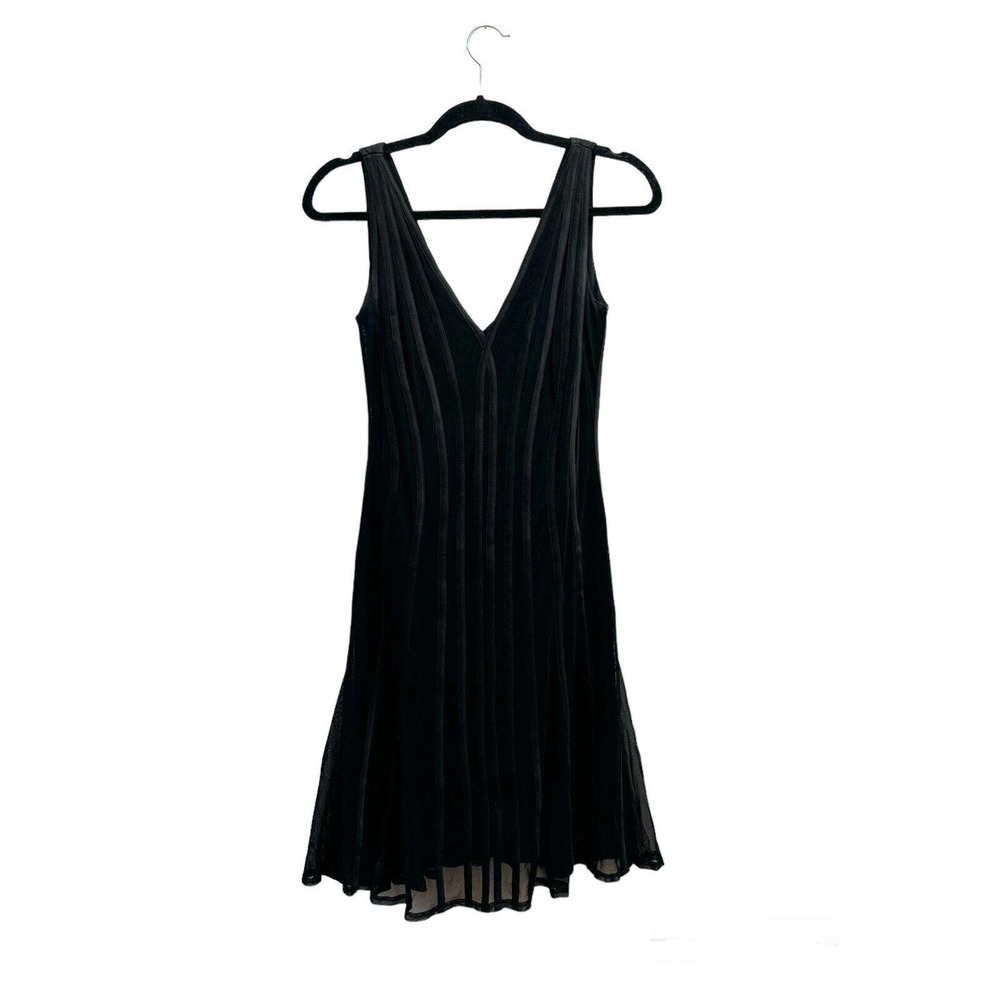 Tadashi Shoji Dress Womens Size 0 Cocktail Sleeveless V Neck Mesh Overlay Black